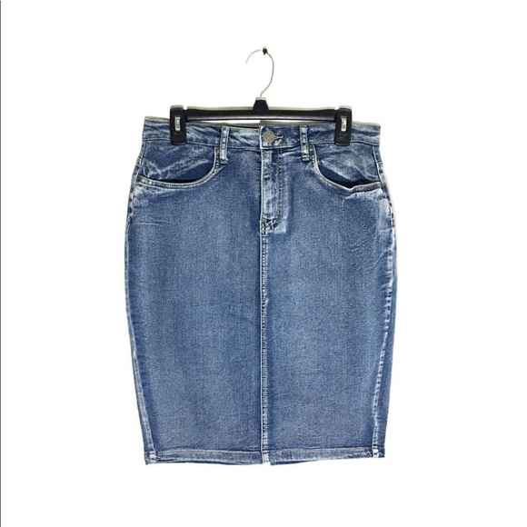 Dresses & Skirts - Stone Wash Blue Denim Skirt